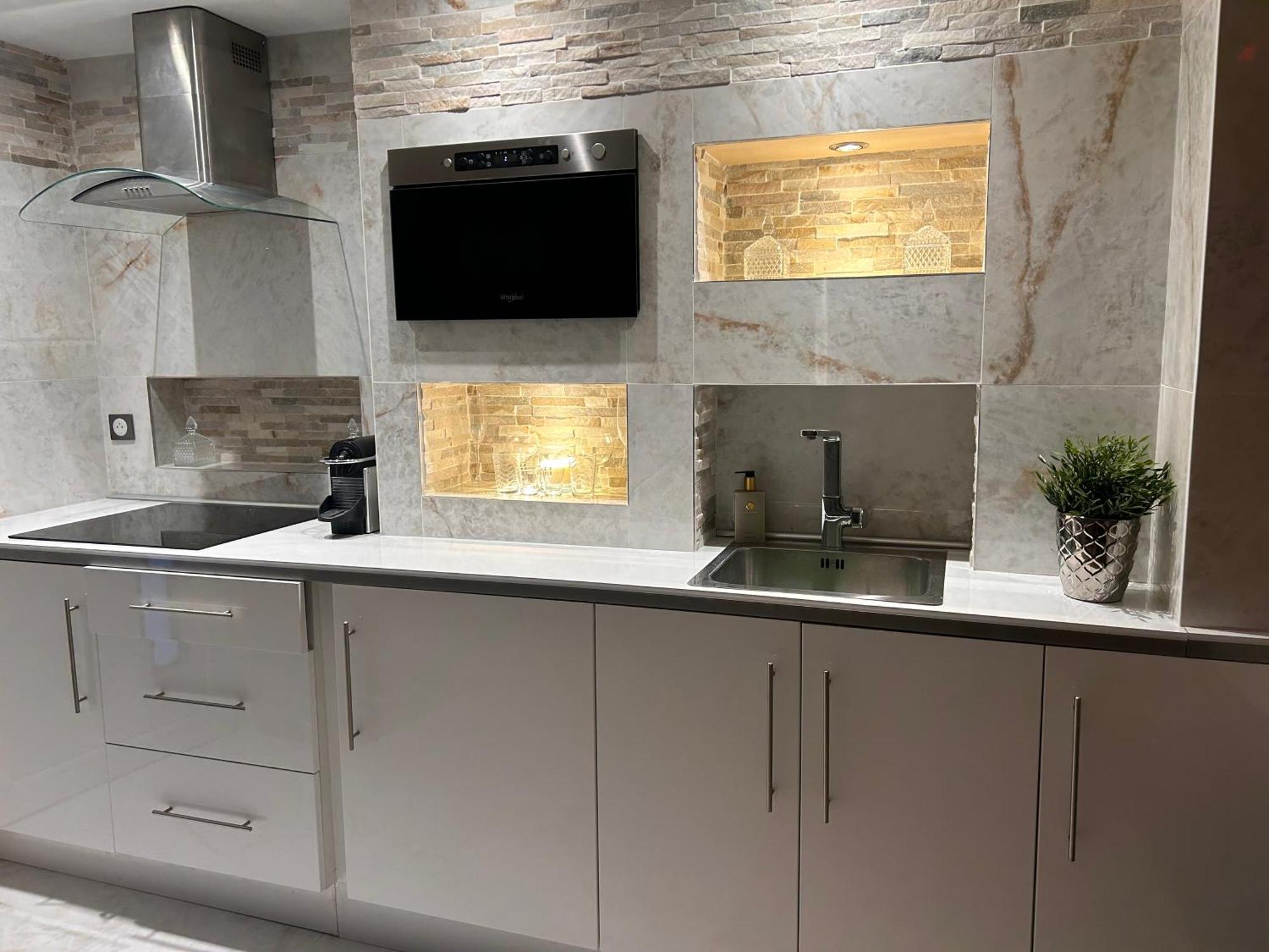Spa Jacuzzi Moon White Vaudherland Bagian luar foto